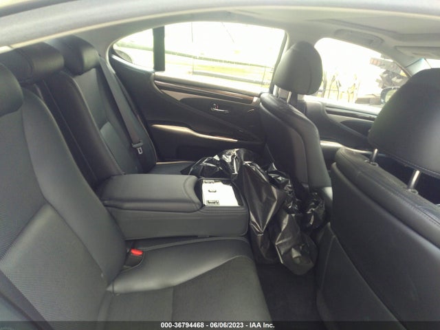 2016 Lexus LS, VIN: JTHCL5EF6G5027312