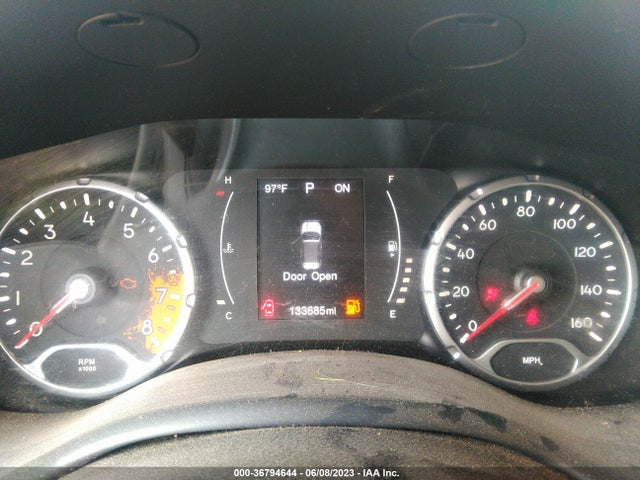 ZACCJBBT2GPC99573 Jeep Renegade 75th Anniversary