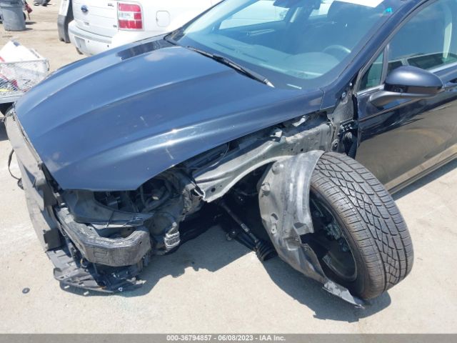 3FA6P0H75KR136513 Ford FUSION SE