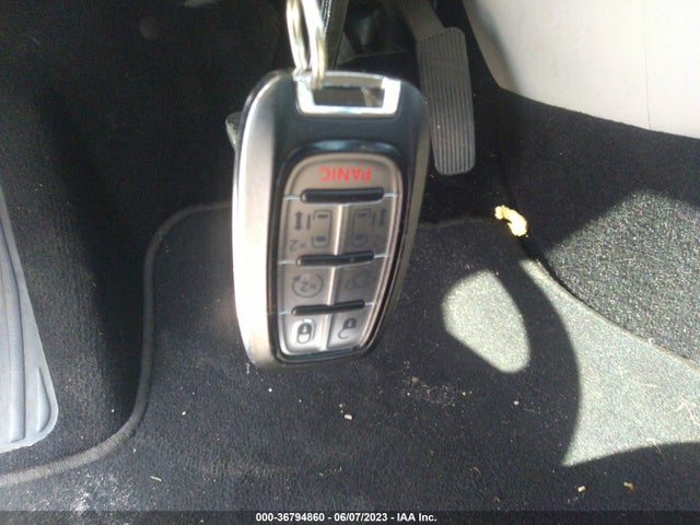 2C4RC1N73JR105228 Chrysler Pacifica Hybrid Limited