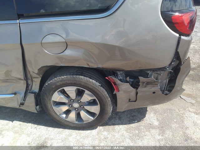 2C4RC1N73JR105228 Chrysler Pacifica Hybrid Limited