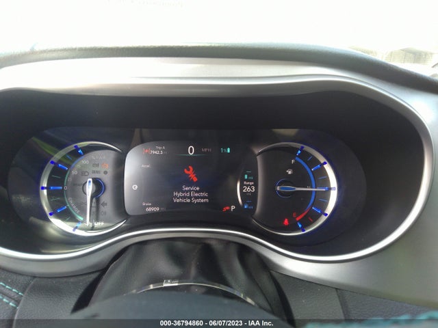 2C4RC1N73JR105228 Chrysler Pacifica Hybrid Limited