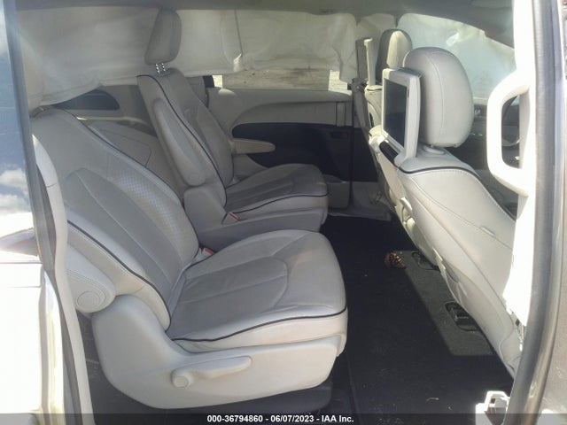 2C4RC1N73JR105228 Chrysler Pacifica Hybrid Limited
