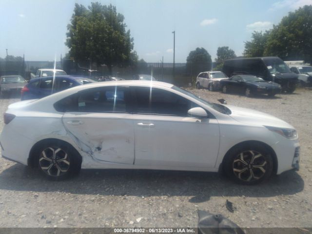 3KPF24AD8LE195371 KIA Forte Lxs