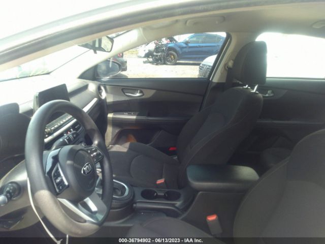 3KPF24AD8LE195371 KIA Forte Lxs