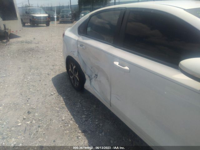 3KPF24AD8LE195371 KIA Forte Lxs