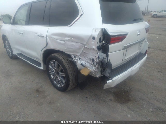 2018 Lexus LX, VIN: JTJHY7AX7J4281494