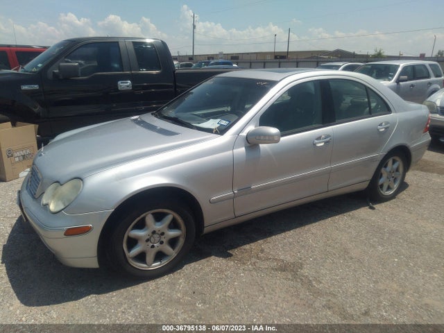 2002 MERCEDES-BENZ C CLASS VIN: WDBRF61J62F210133