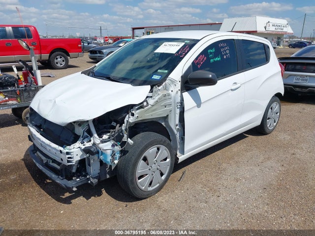 Chevrolet SPARK LS 2018 KL8CB6SA2JC420898 Image 2
