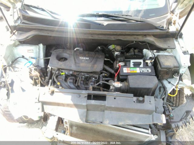 KNDJN2A21K7015151 KIA Soul Base