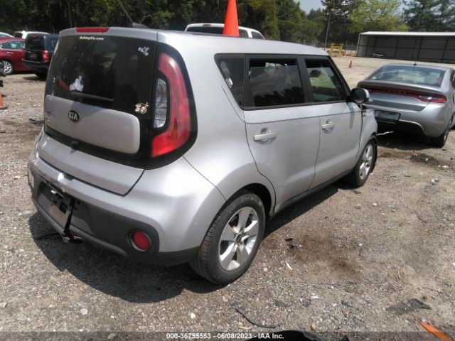 KNDJN2A21K7015151 KIA Soul Base