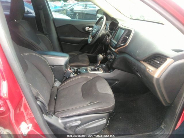 1C4PJMCS6FW702863 Jeep Cherokee Latitude