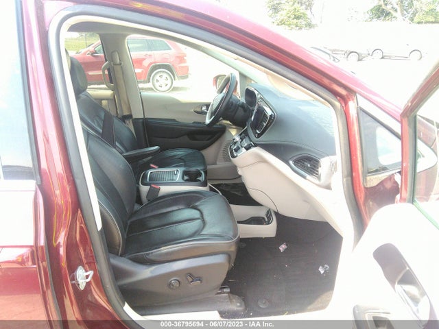 2C4RC1GG8HR796425 Chrysler Pacifica Limited