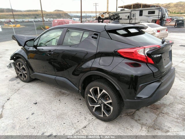 Toyota C-HR XLE 2018 JTNKHMBX0J1006472 Image 4