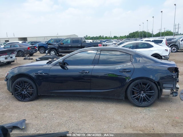 2022 Maserati Ghibli, VIN: ZAM57XSA6N1392463