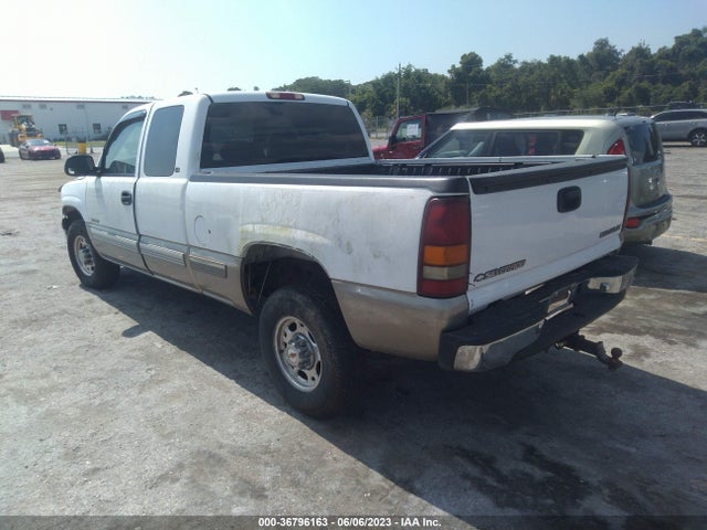 2000 CHEVROLET SILVERADO 2500 LS VIN: 1GCFC29U5YE268169