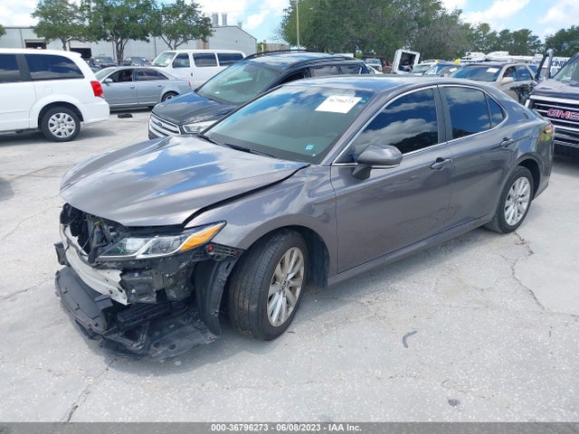 2020 TOYOTA CAMRY LE VIN: 4T1C11BK8LU005471