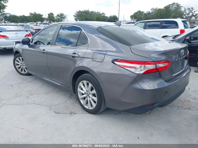 2020 TOYOTA CAMRY LE VIN: 4T1C11BK8LU005471