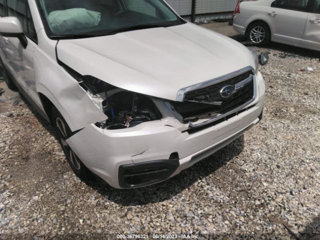 JF2SJAEC1HH447126 Subaru Forester Premium