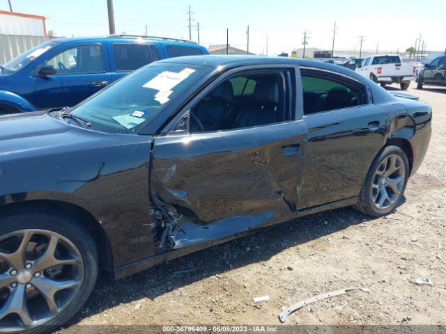 2C3CDXHG2FH928641 Dodge Charger Sxt