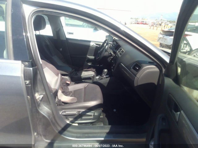 3VWDB7AJ8HM310625 Volkswagen Jetta 1.4t Se