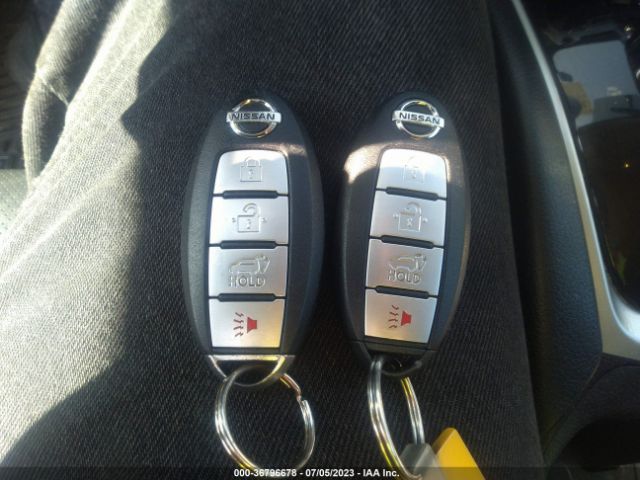 5N1AT2MV5FC799242 Nissan Rogue Sl