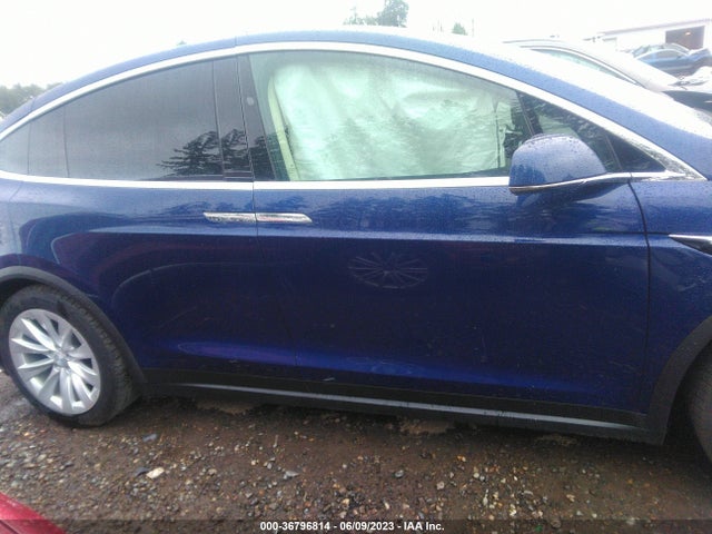 Tesla Model X 90d/75d/100d 2017 5YJXCBE21HF053895 Image 4