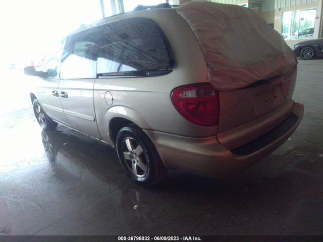 2005 DODGE GRAND CARAVAN SXT VIN: 2D4GP44L65R182941