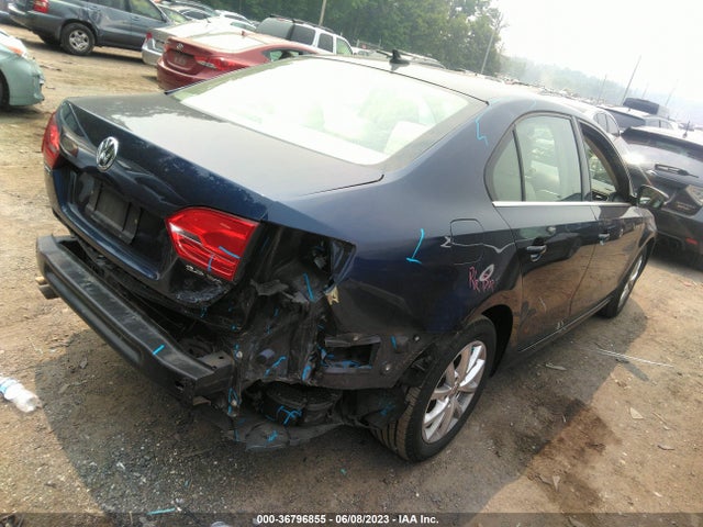2013 VOLKSWAGEN JETTA SEDAN SE W/CONVENIENCE/SUNROOF VIN: 3VWDP7AJ0DM356171
