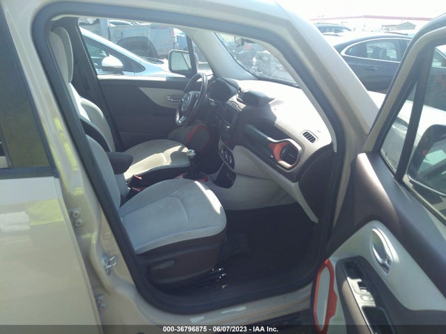 ZACCJABH0FPB65326 Jeep Renegade Latitude