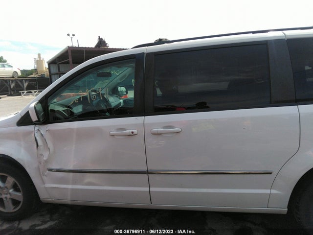 2010 DODGE GRAND CARAVAN SXT VIN: 2D4RN5D11AR409353