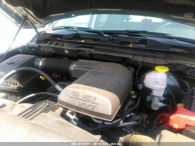 3C6RR7KG0NG284644 RAM 1500 Classic Tradesman