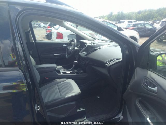 1FMCU0G98HUB91673 Ford ESCAPE SE