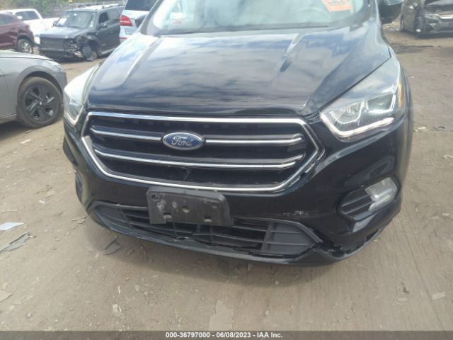 1FMCU0G98HUB91673 Ford ESCAPE SE