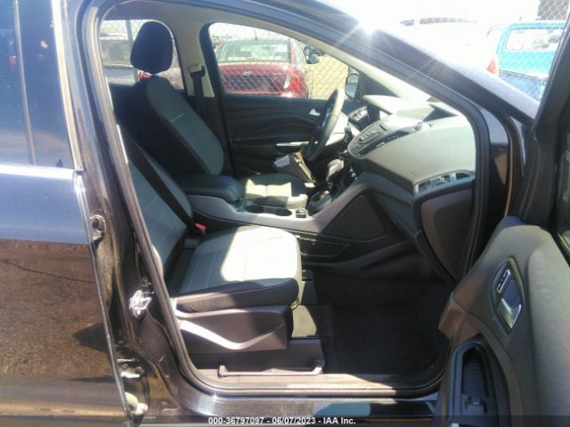 1FMCU9G94EUE53978 Ford ESCAPE SE