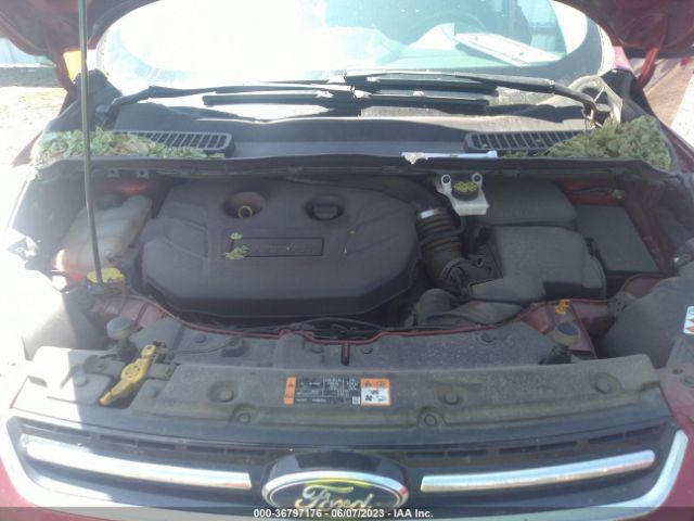 1FMCU9J90GUB61403 Ford Escape Titanium