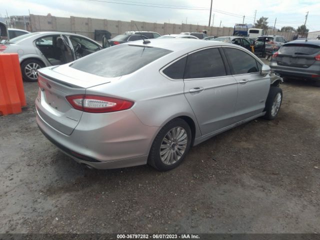 3FA6P0SU7ER246188 Ford Fusion Energi Titanium
