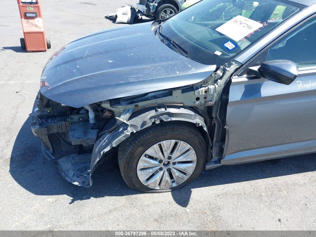 3VWN57BU4KM178491 Volkswagen JETTA S
