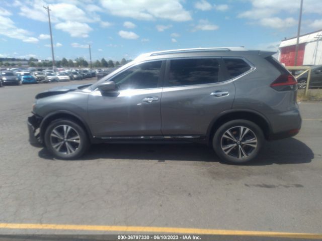 JN8AT2MV7JW321565 Nissan Rogue Sl