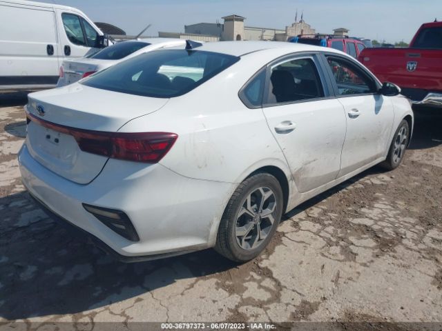 3KPF24AD7LE200933 KIA Forte Lxs