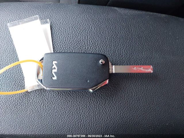 3KPF24AD9PE512967 KIA Forte Lxs