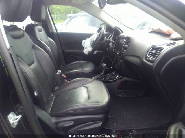 3C4NJDCB5JT200268 Jeep Compass Limited