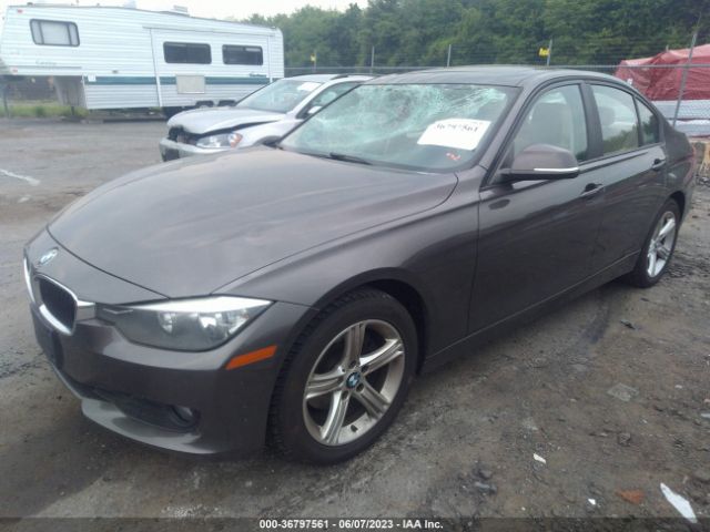 WBA3C3C5XEF985146 BMW 3 Series 320i Xdrive