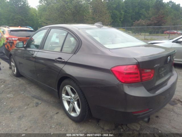 WBA3C3C5XEF985146 BMW 3 Series 320i Xdrive