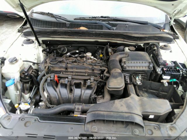 KNAGM4A7XF5642837 KIA Optima Lx