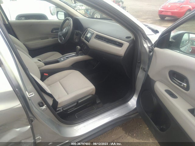 Honda HR-V LX 2018 3CZRU6H31JG703143 Image 5