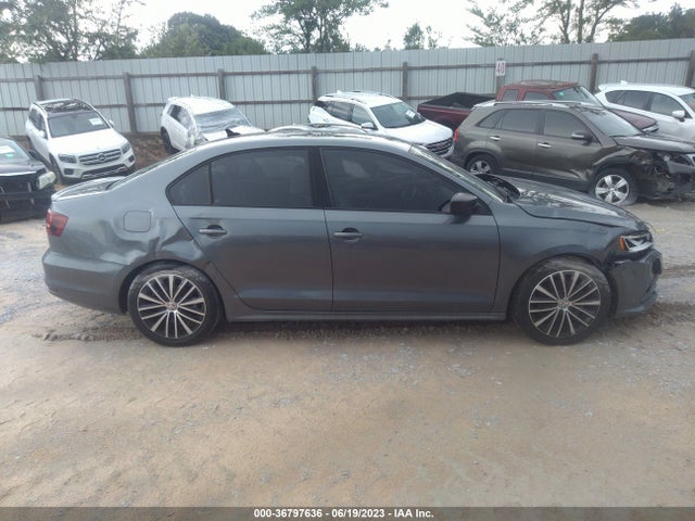 3VWD17AJ7GM333167 Volkswagen Jetta Sedan 1.8t Sport