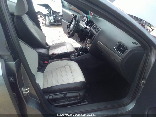 3VWD17AJ7GM333167 Volkswagen Jetta Sedan 1.8t Sport