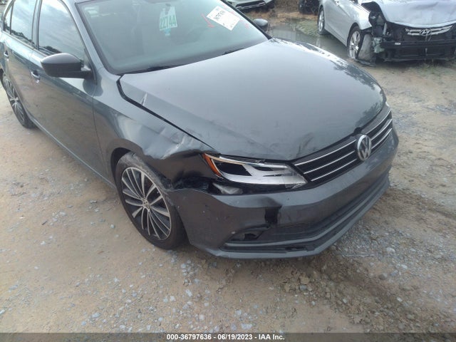3VWD17AJ7GM333167 Volkswagen Jetta Sedan 1.8t Sport