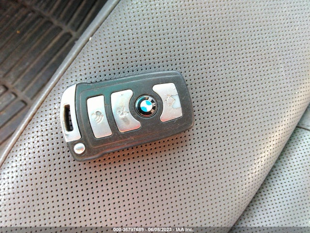 2008 BMW 750LI VIN: WBAHN83538DT81614